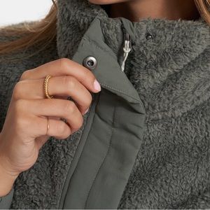 Vuori Cozy Sherpa Jacket in Dust Pine